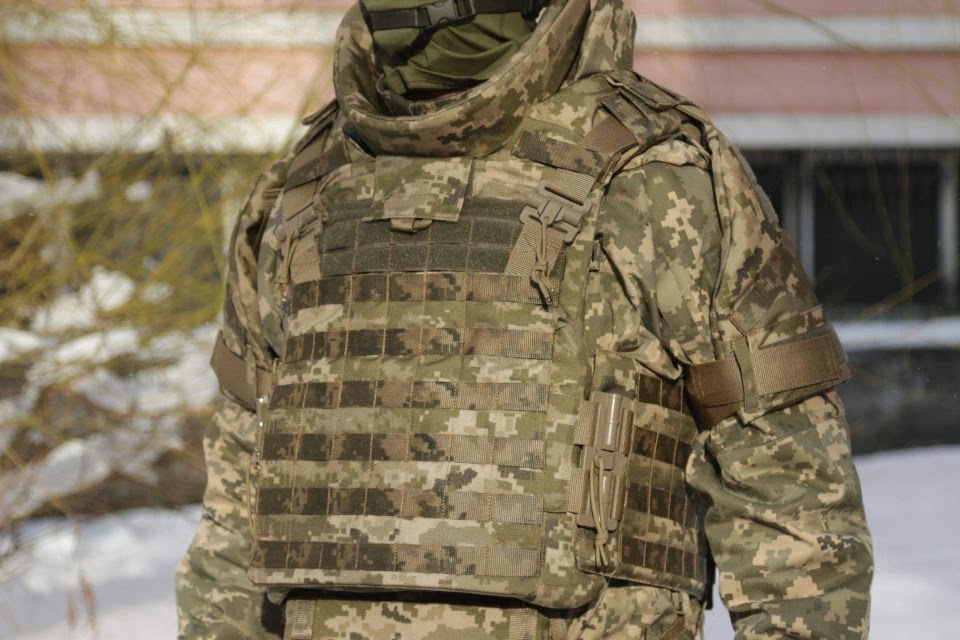 Бронежилети по 22 тисячі. Чи справді Богданович і Криклій продають «захист» по собівартості