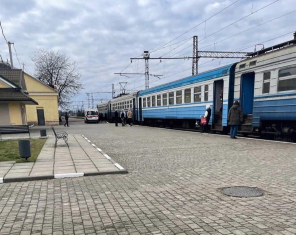 У поїзді Львів — Мукачево виявили тіло без ознак життя