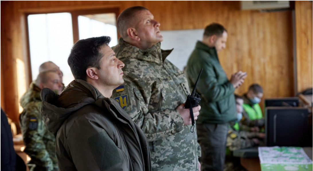 Зеленський провів нараду із Залужним та іншими. Оборона держави – понад усе