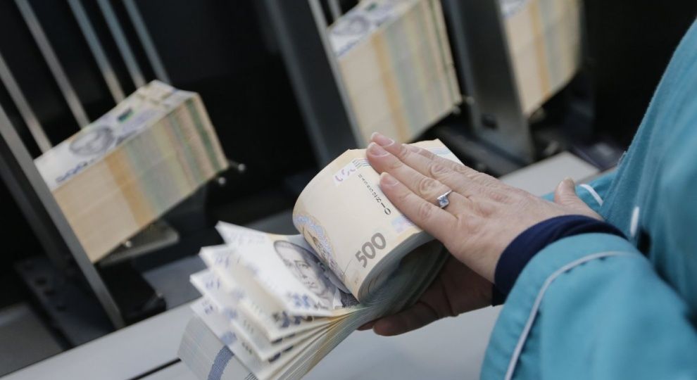В Україні побільшало мільйонерів: скільки осіб задекларували понад 1 млн гривень