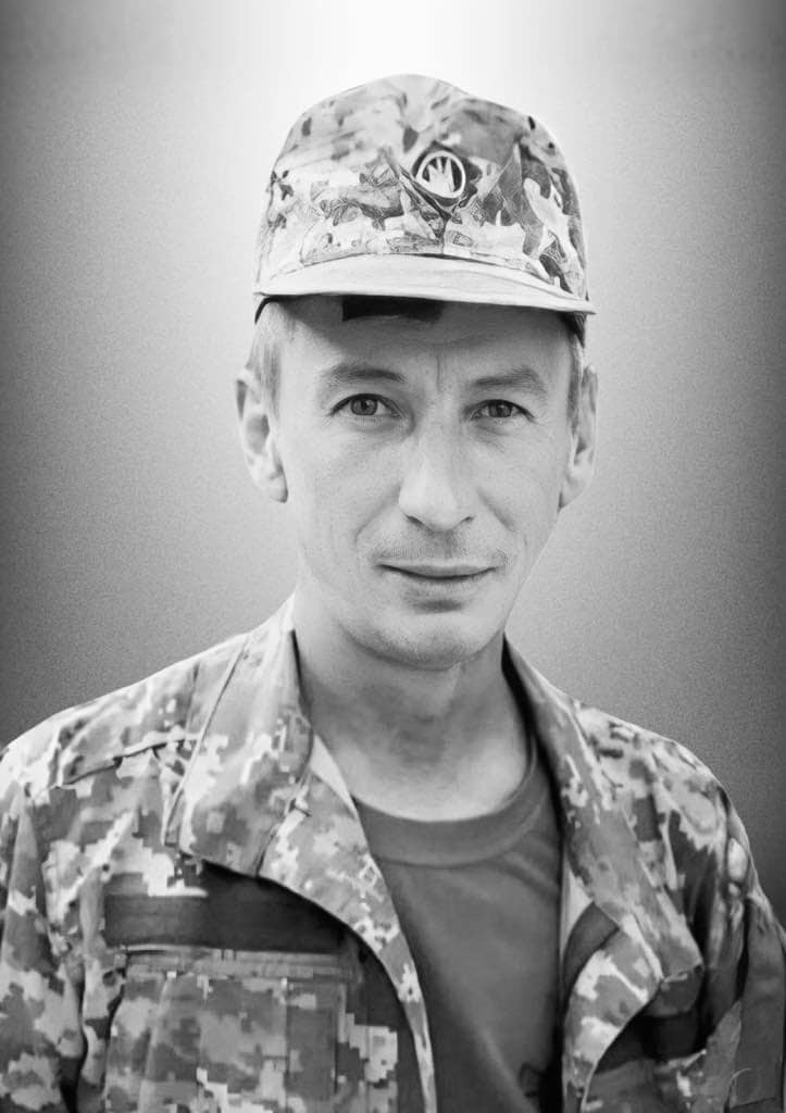 Сьогодні Львівщина прощається із захисником Романом Петриком (фото)