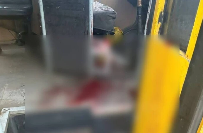 Росіяни вдарили дроном по автобусу з людьми у Краматорську: є поранені