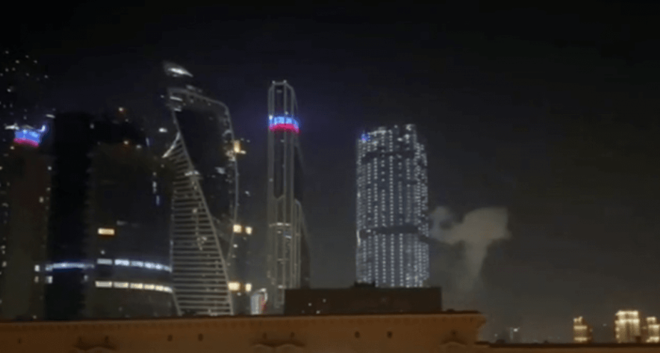 У Москві прогриміли вибухи. Безпілотник знову влучив у "Москву-Сіті"