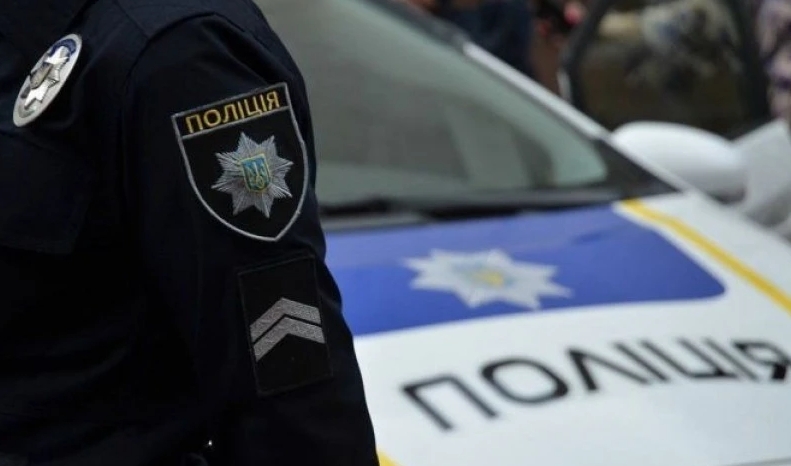 У Івано-Франківську біля стадіону знайшли тіло 18-річного хлопця