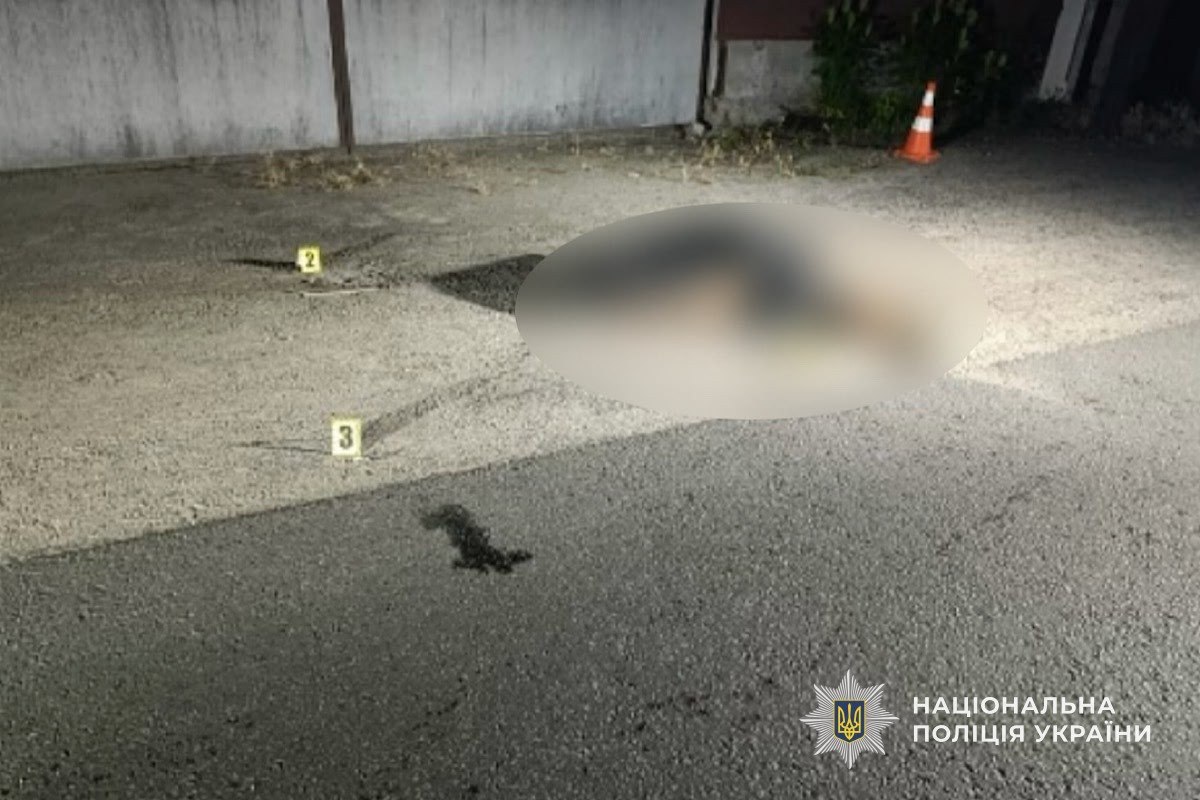 У Дніпрі чоловік підірвав гранату під час затримання: загинув на місці, четверо поліцейських поранені (відео)