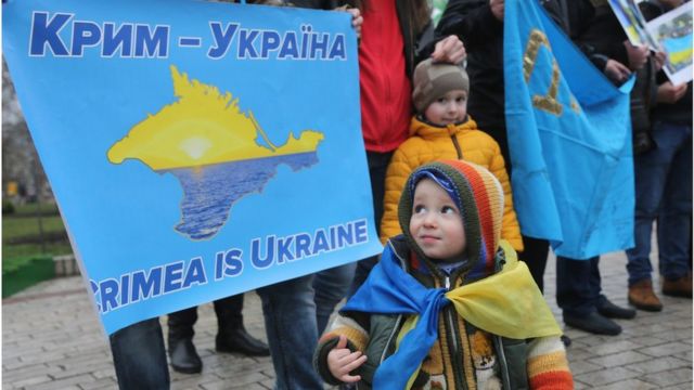 Українців у Криму закликали ховатися в підвалах
