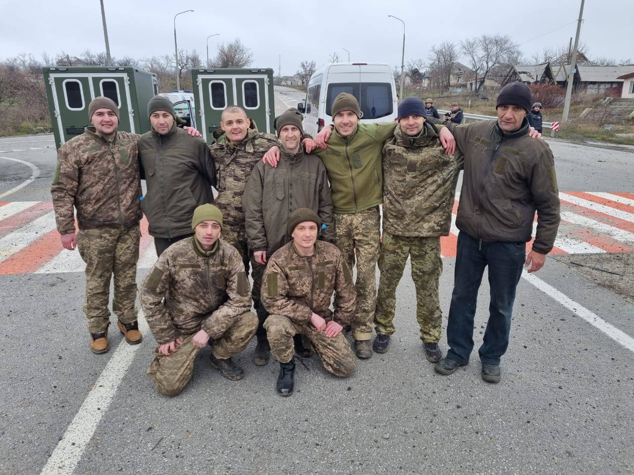 Черговий обмін полоненими. Україна повернула додому ще 12 людей