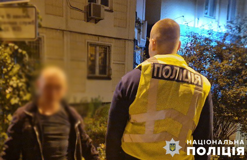 Бив праскою по голові: у Києві зять жорстоко вбив свою тещу