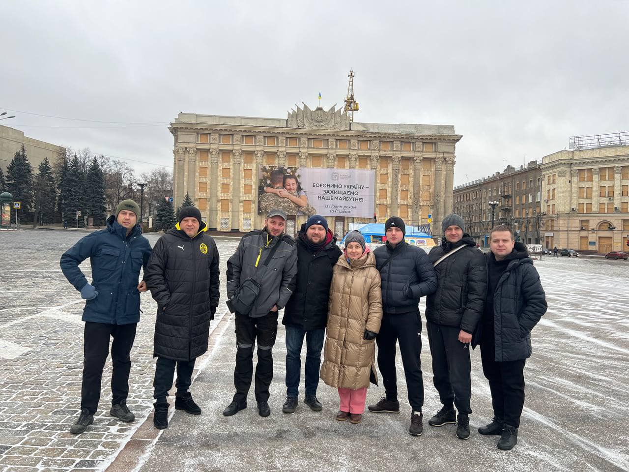 Львів’яни зібрали для Захисників на Харківщині та Полтавщині святкові смаколики