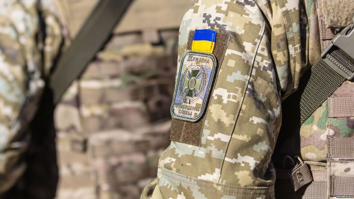 Двоє підлітків ледь не вбили та пограбували 45-річного військового у центрі Дніпра