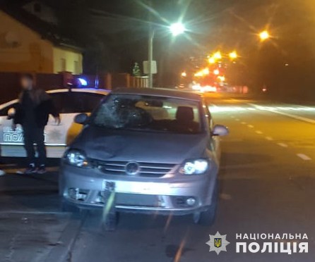 У Львові водій Volkswagen Golf збив двох дітей