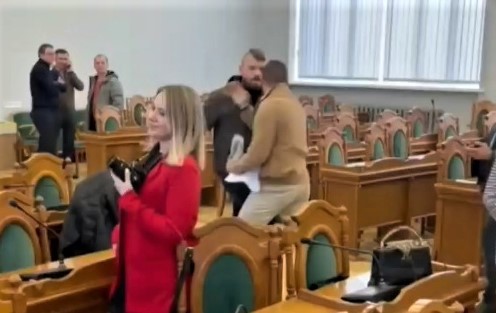 Чому побилися ветеран війни і каратист Горуна. Скандал у Львівській райраді