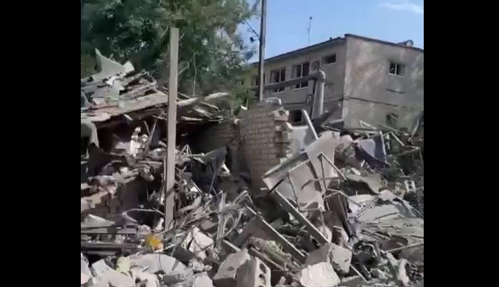 У Харкові - зруйновано будинки, пошкоджено заклад освіти: відео наслідків удару