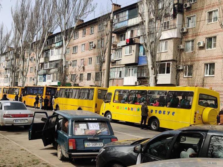 Російські окупанти розблокували евакуацію з Мелітополя