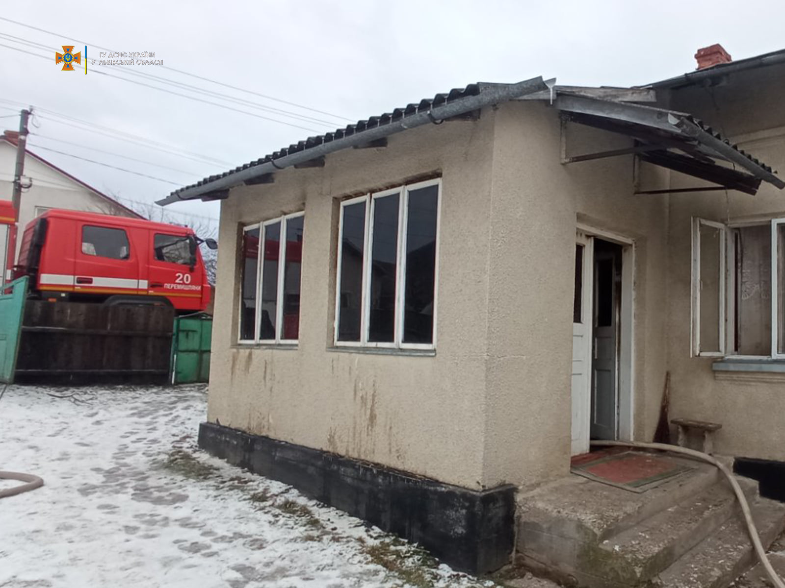90-річний дідусь і 65-річний чоловік: у пожежах біля Львова загинули люди