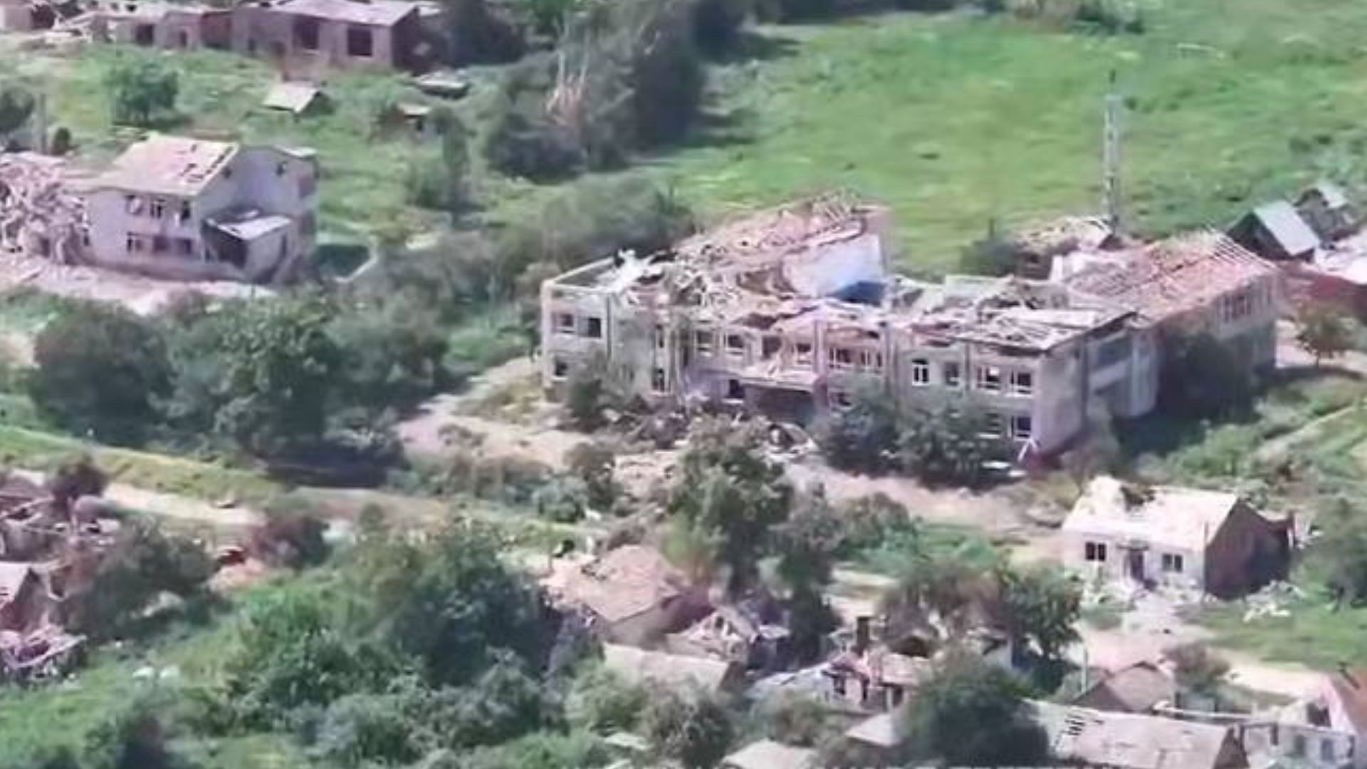ЗСУ показали перше відео зі звільненої Кіндратівки на Сумщині