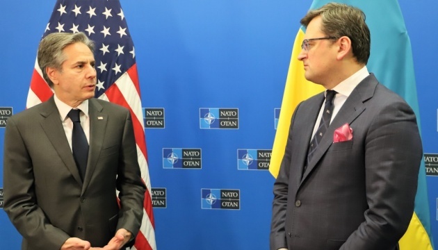 Кулеба поговорив із держсекретарем США Блінкеном про допомогу Україні