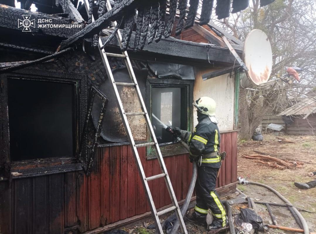 Трагедія на Житомирщині: на пожежі загинули двоє людей
