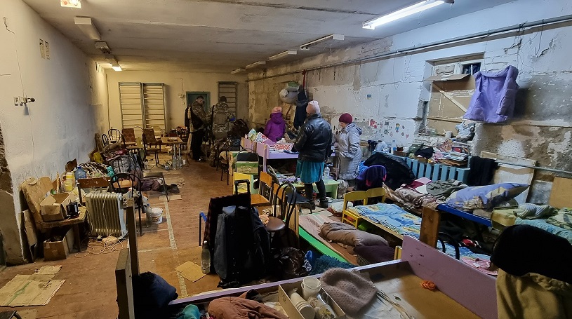 На Чернігівщині в підвалі школи вороги тримали понад 150 заручників