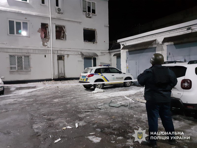 З'явилося відео з місця вибуху біля райвідділку поліції у Дніпрі