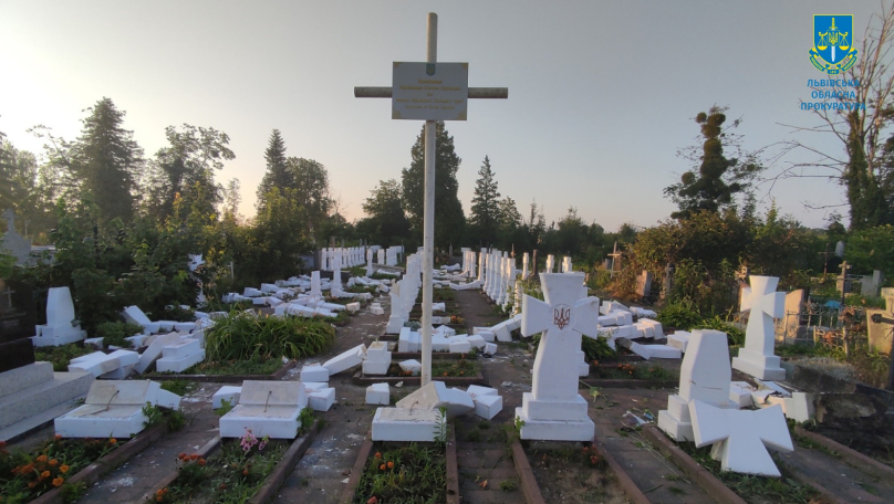 У Стрию 23-річного вандала ув’язнили за наругу над могилами Січових Стрільців та воїнів УГА