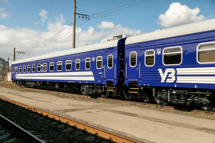 Укрзалізниця змінює графік руху поїздів, у тому числі приміських