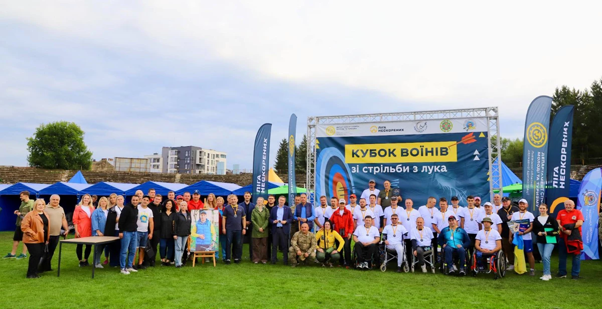 На Львівщині пройшов VI «Кубок Воїнів»: понад 50 ветеранів-лучників змагалися за призовий фонд у пів мільйона гривень