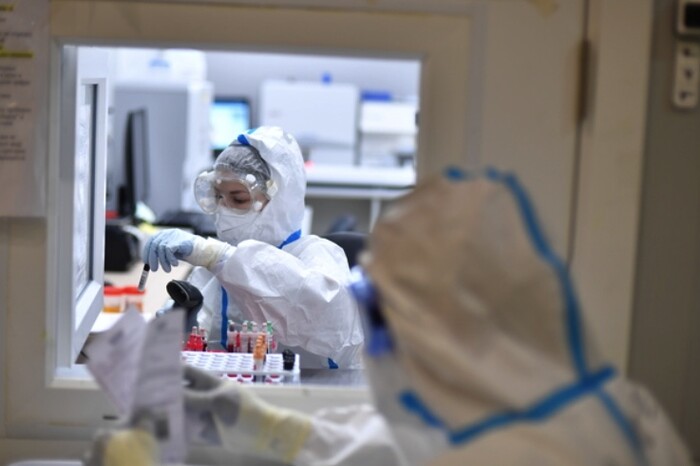 У Китаї поширюється новий вірус: лікарні переповнені, можливий ризик епідемії