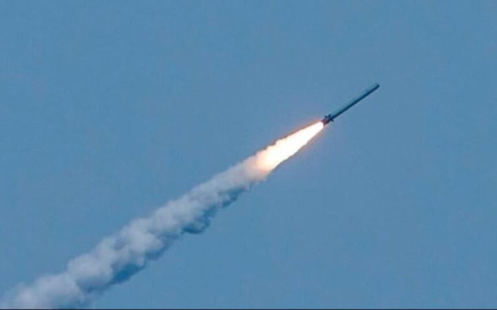 Біля Кривого Рогу сили ППО збили російську ракету