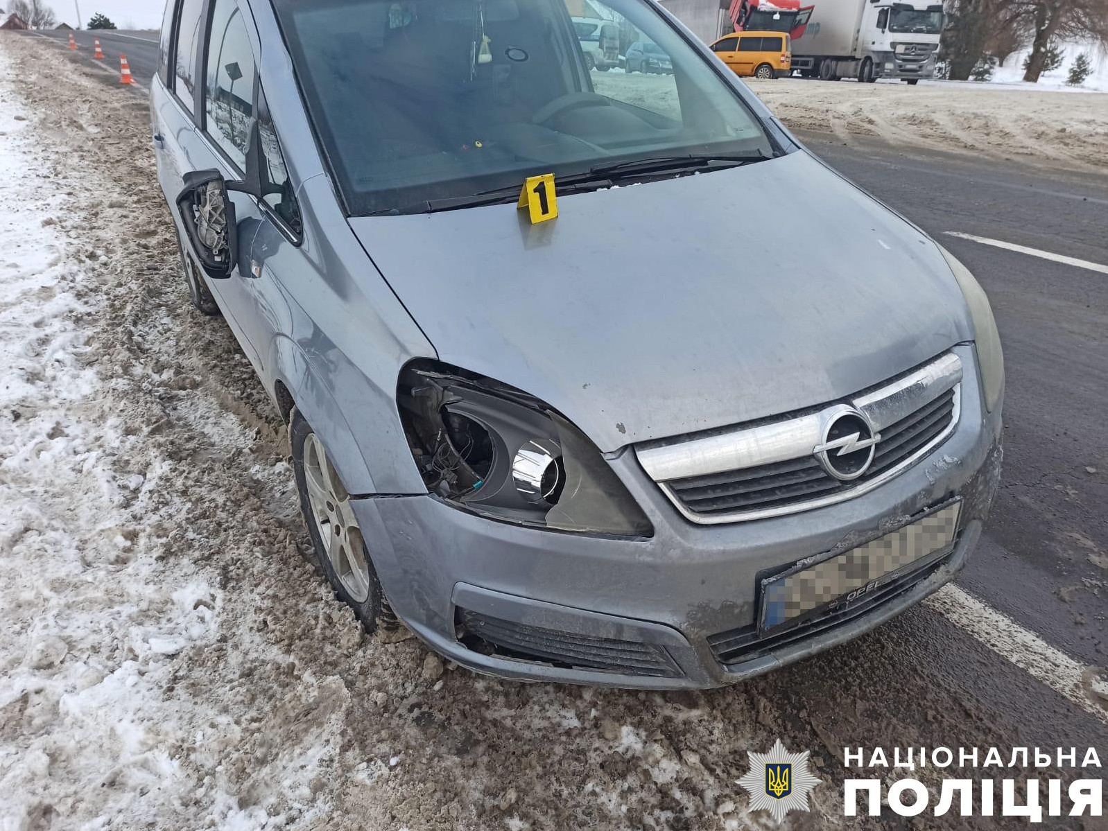 На Львівщині водій Opel збив 29-річну жінку