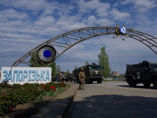 Російські військові навмисно розбивають лінії електропередач ЗАЕС, щоб потім  «допомогти» – працівник станції