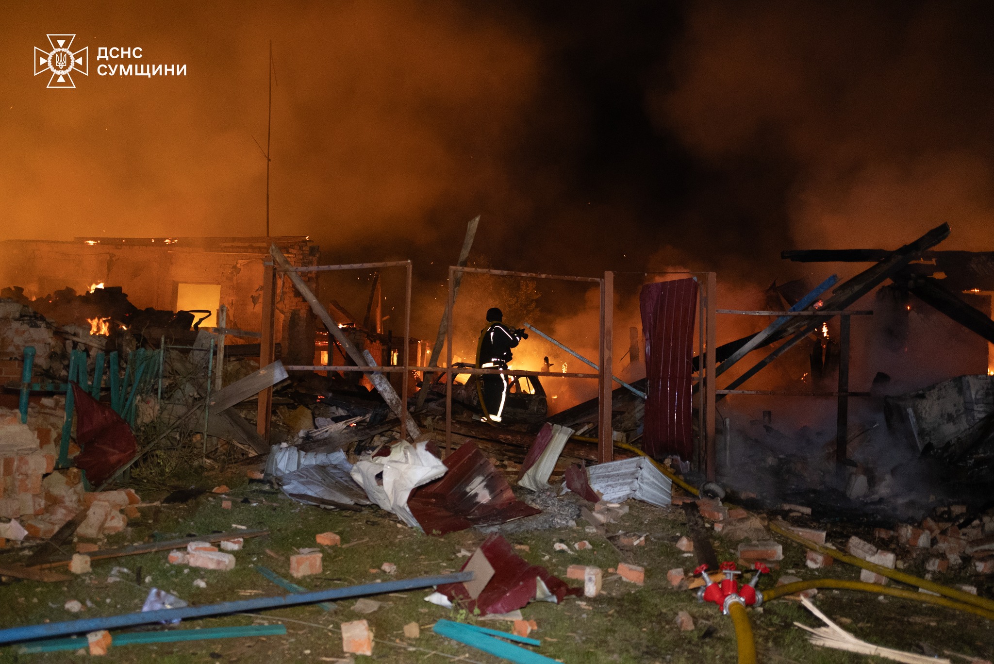 На Сумщині внаслідок ворожої атаки загинули троє людей, серед них — 8-річна дитина (ВІДЕО, ФОТО)
