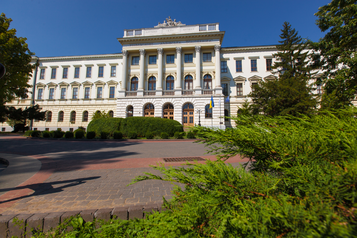 Дебати кандидатів у ректори двох найбільших вишів Львова на телеканалі NTA