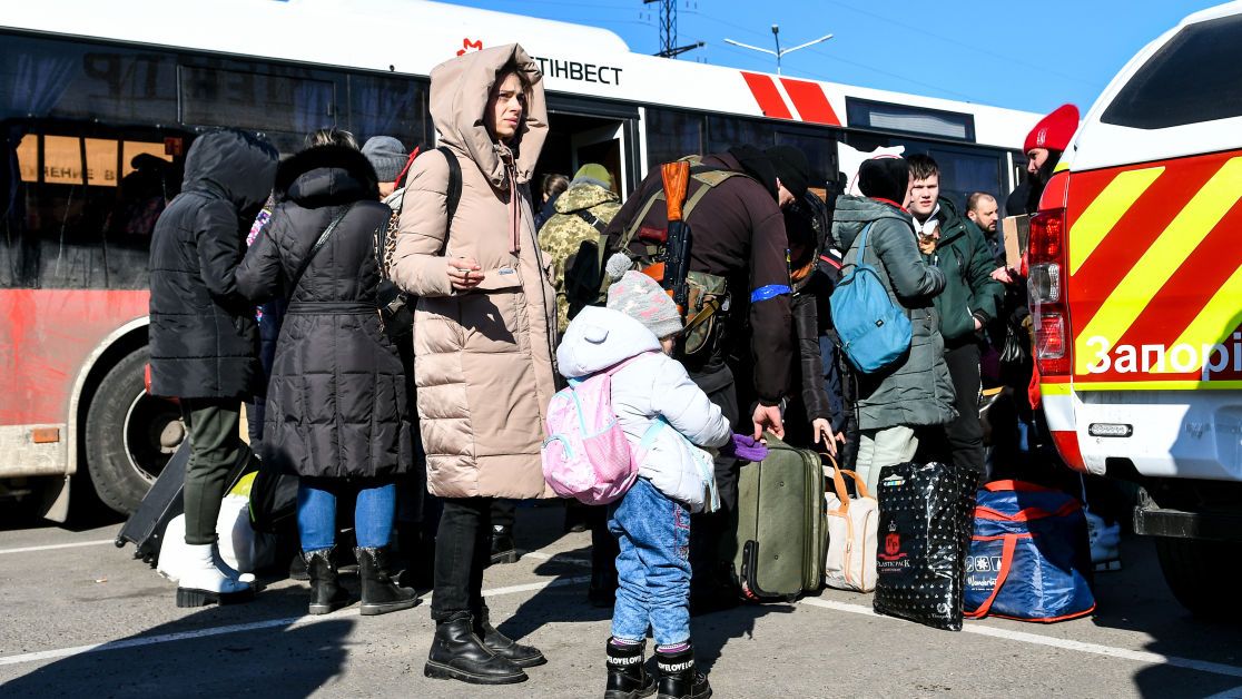 Евакуації не буде. Окупанти заблокували автобуси