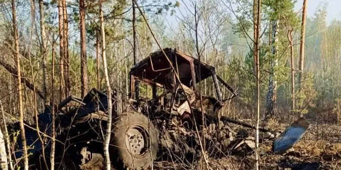 На Рівненщині двоє чоловіків на тракторі підірвалися на міні (фото)