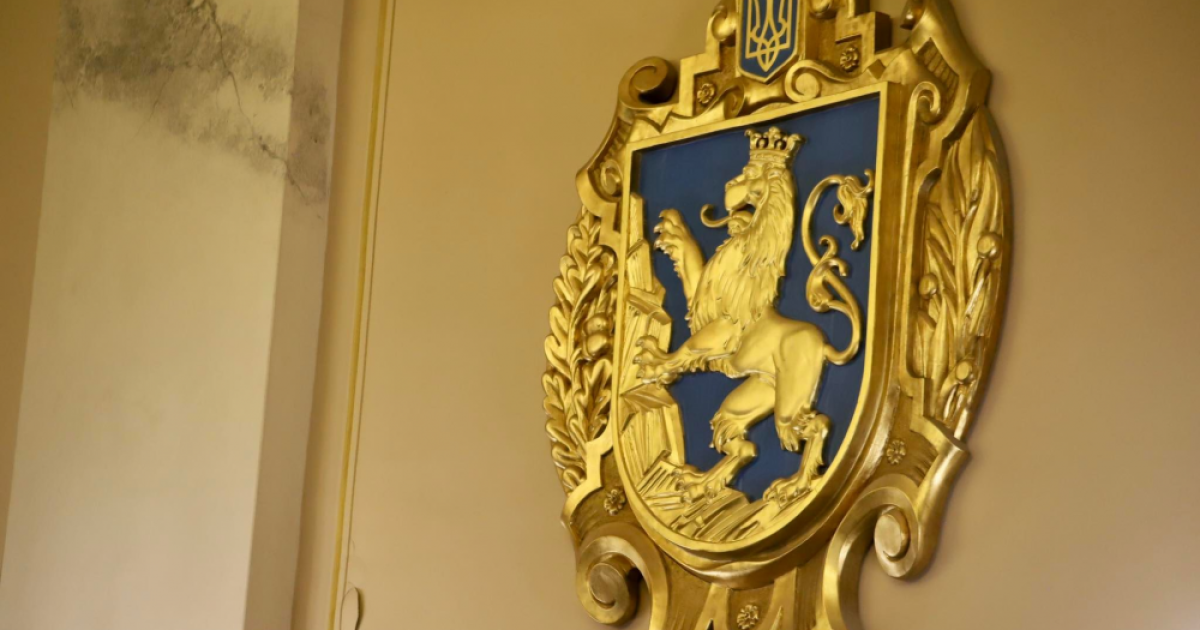 Львівським депутатам вручили повістки перед початком сесії