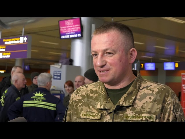 Військовий оркестр вшанував полеглих кіборгів