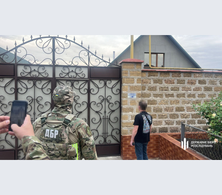Правоохоронці встановили, як нардеп Дмитрук виїхав за кордон та хто йому допоміг
