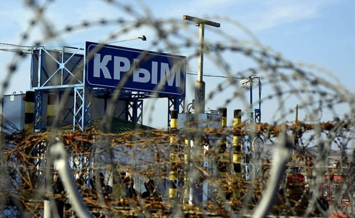 У Криму окупанти посилюють репресії проти мирних мешканців