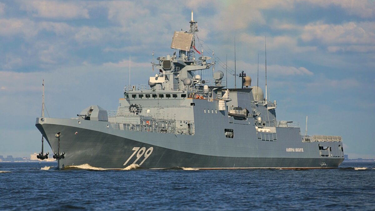 Новий флагман замість "Москви". Що відомо про "Адмірала Макарова" із капітаном-зрадником України