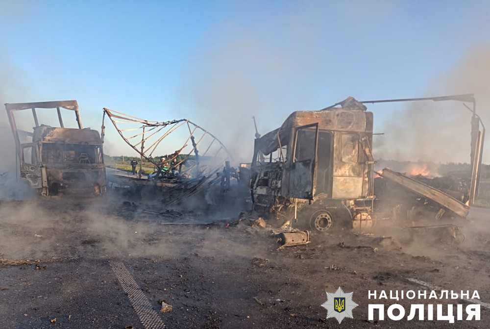 На Житомирщині сталася масштабна ДТП. Загинули волонтери з Львівщини
