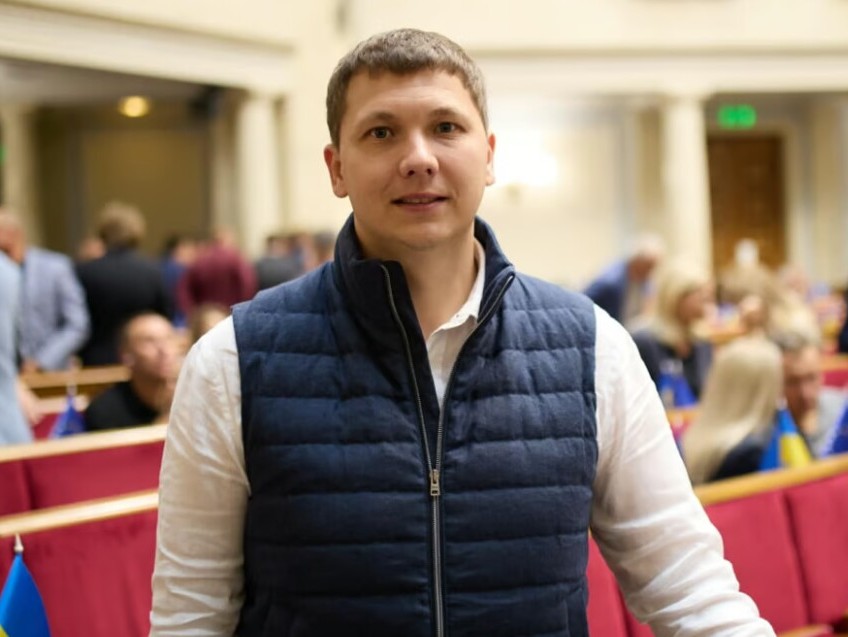 Мажоритарник зі «Слуги народу» Медяник складає повноваження нардепа