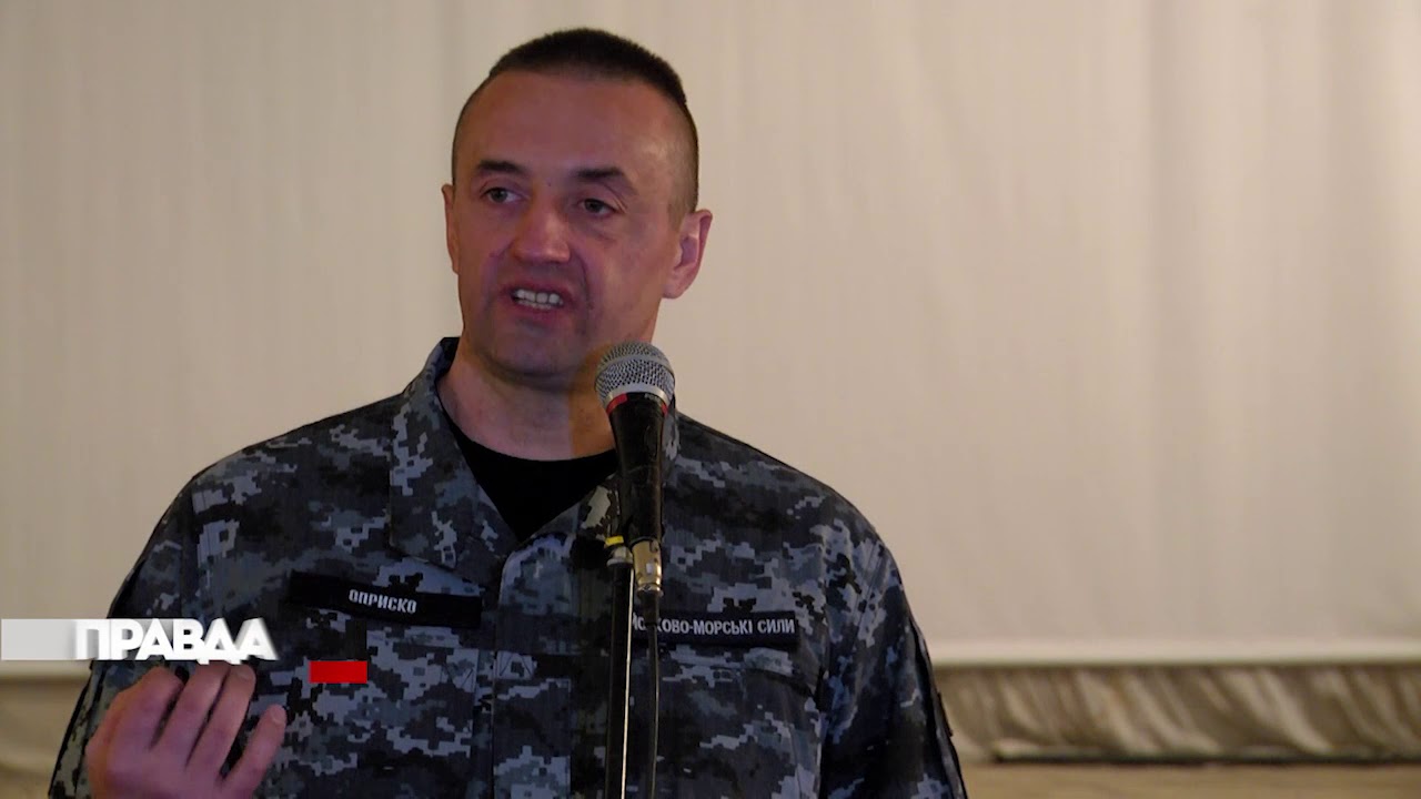 Звільнений з полону моряк зустрівся із львівськими ліцеїстами