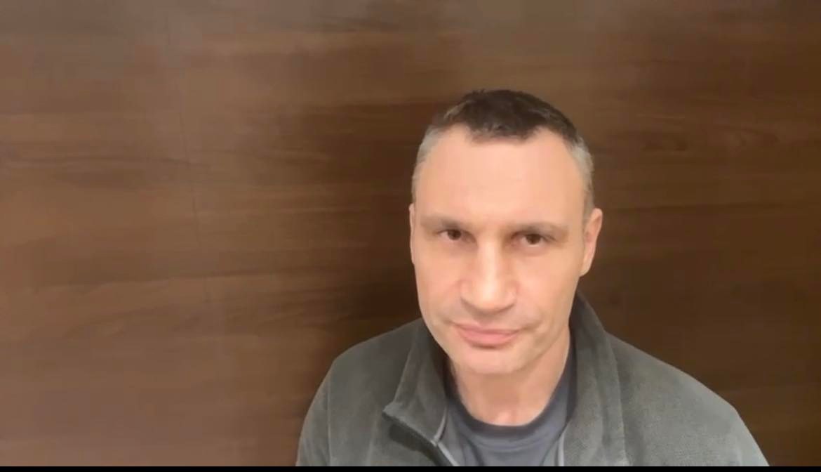 Ніч буде складною. Кличко закликає киян провести ніч в укриттях