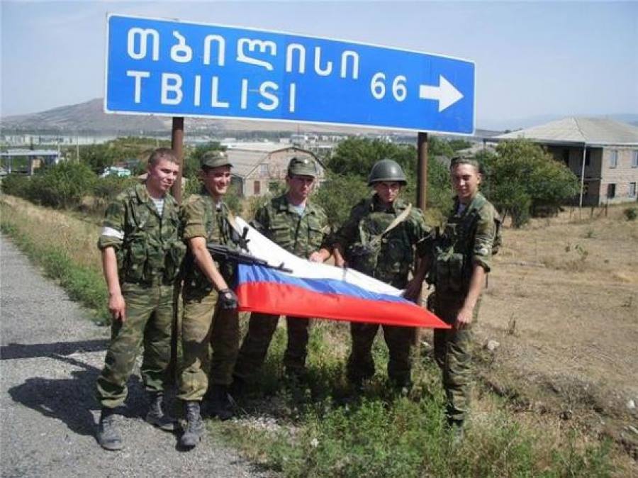 Росія перекидає свої війська з Грузії в Україну, - СNN