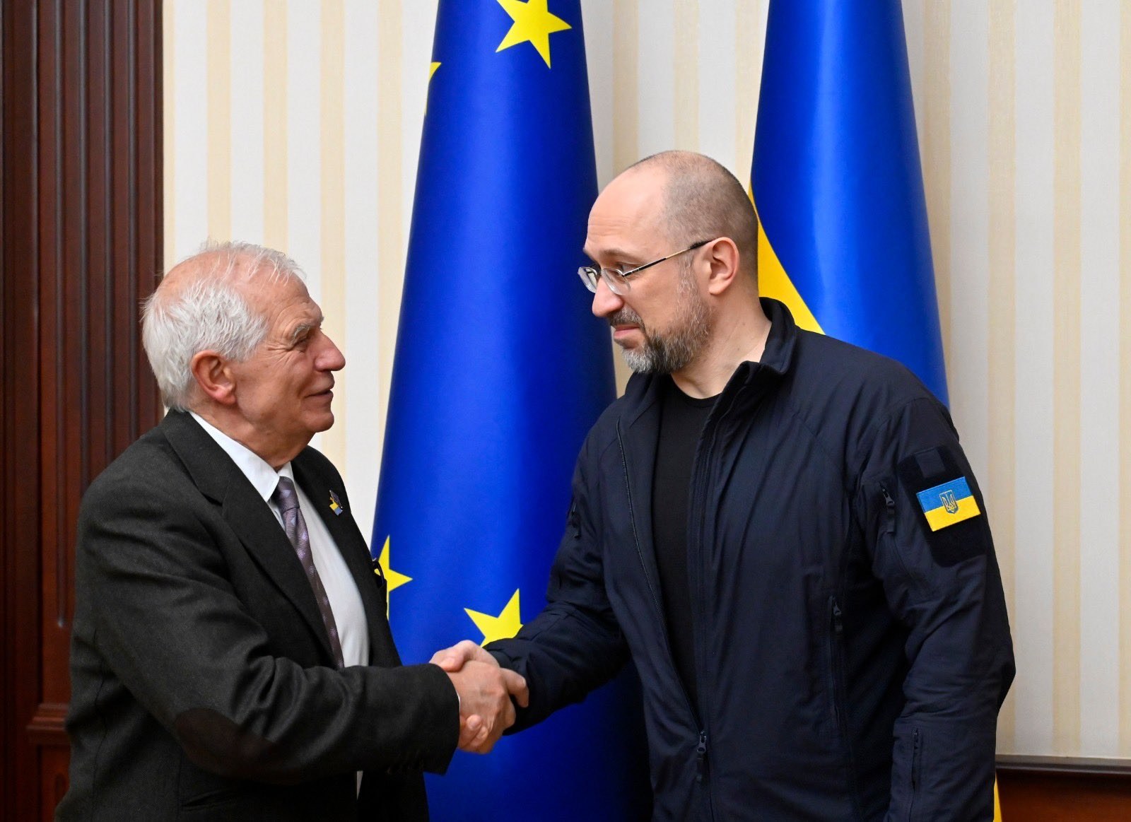 Рада ЄС затвердила 500 млн євро на військову допомогу Україні