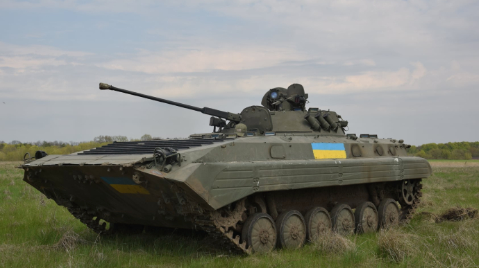 На Сумщині прикордонний парк посилили трофейною БМП-2