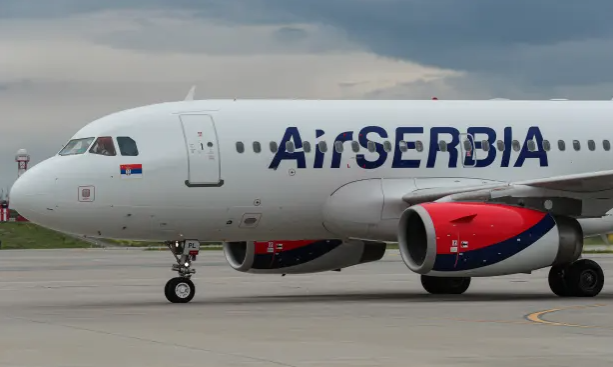 Сербська авіакомпанія допомагає Росії уникати заборони на польоти в Європу