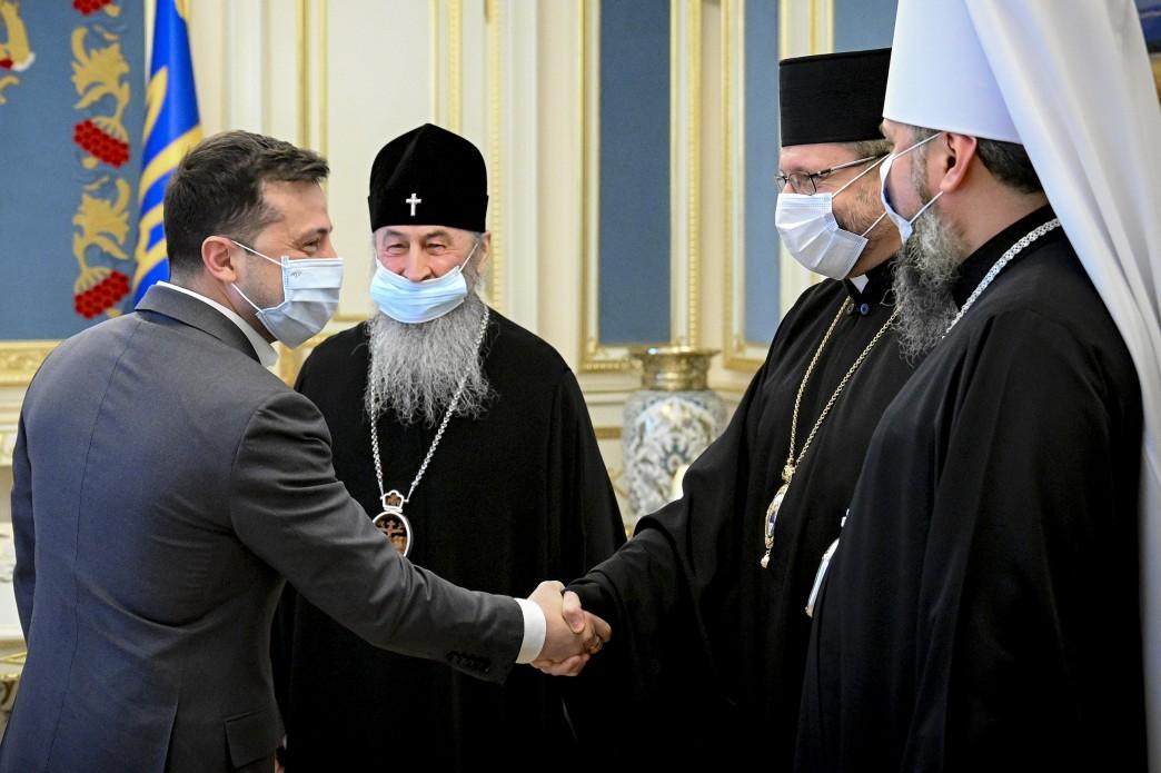 Зеленський обговорив з главами церков святкування Великодня під час карантину