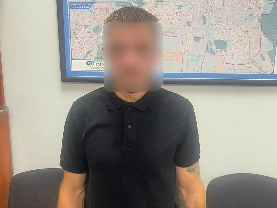 У Винниках 32-річний чоловік побив патрульних поліцейських: деталі